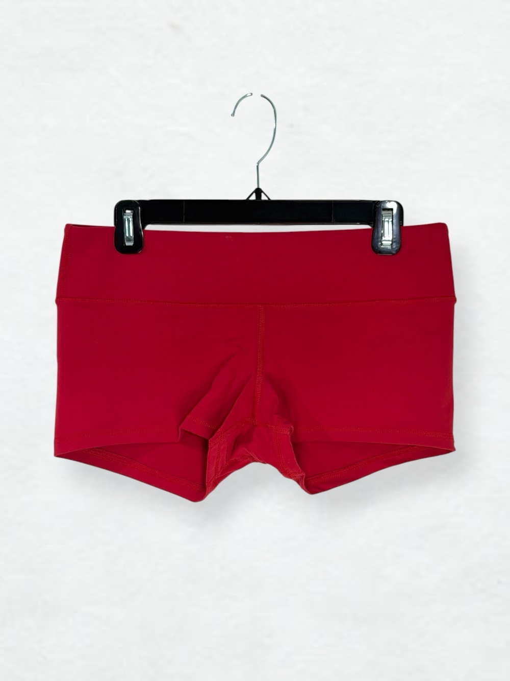 Women’s Red original FLEO shorts size large